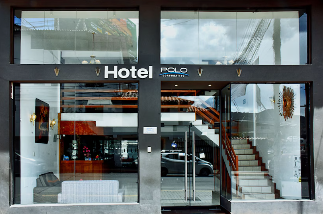 Hotel 6